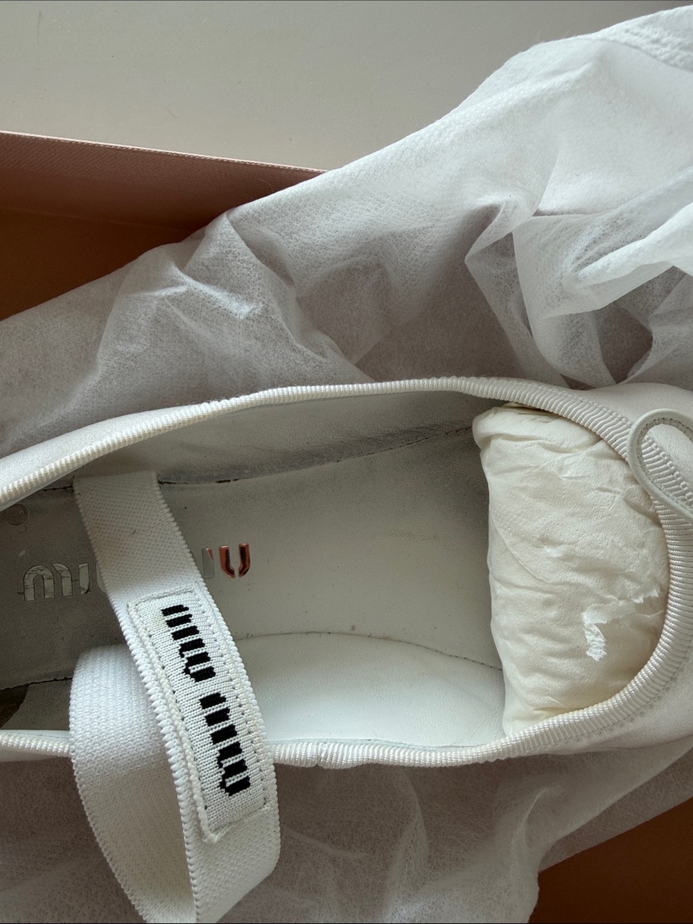 Miu Miu White Satin Ballet Flat with Bow Strap - Picture 2 of 6